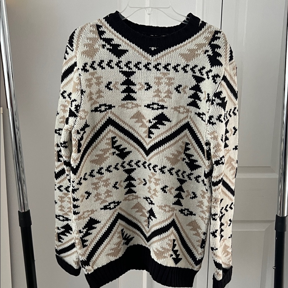 Men's Black and Cream Patterned Crewneck Sweater